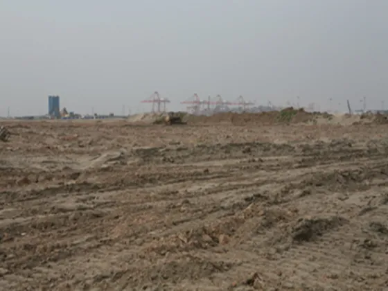 宅基地是松軟的地基怎么辦阿。